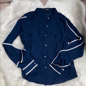 🎁Navy chiffon blouse